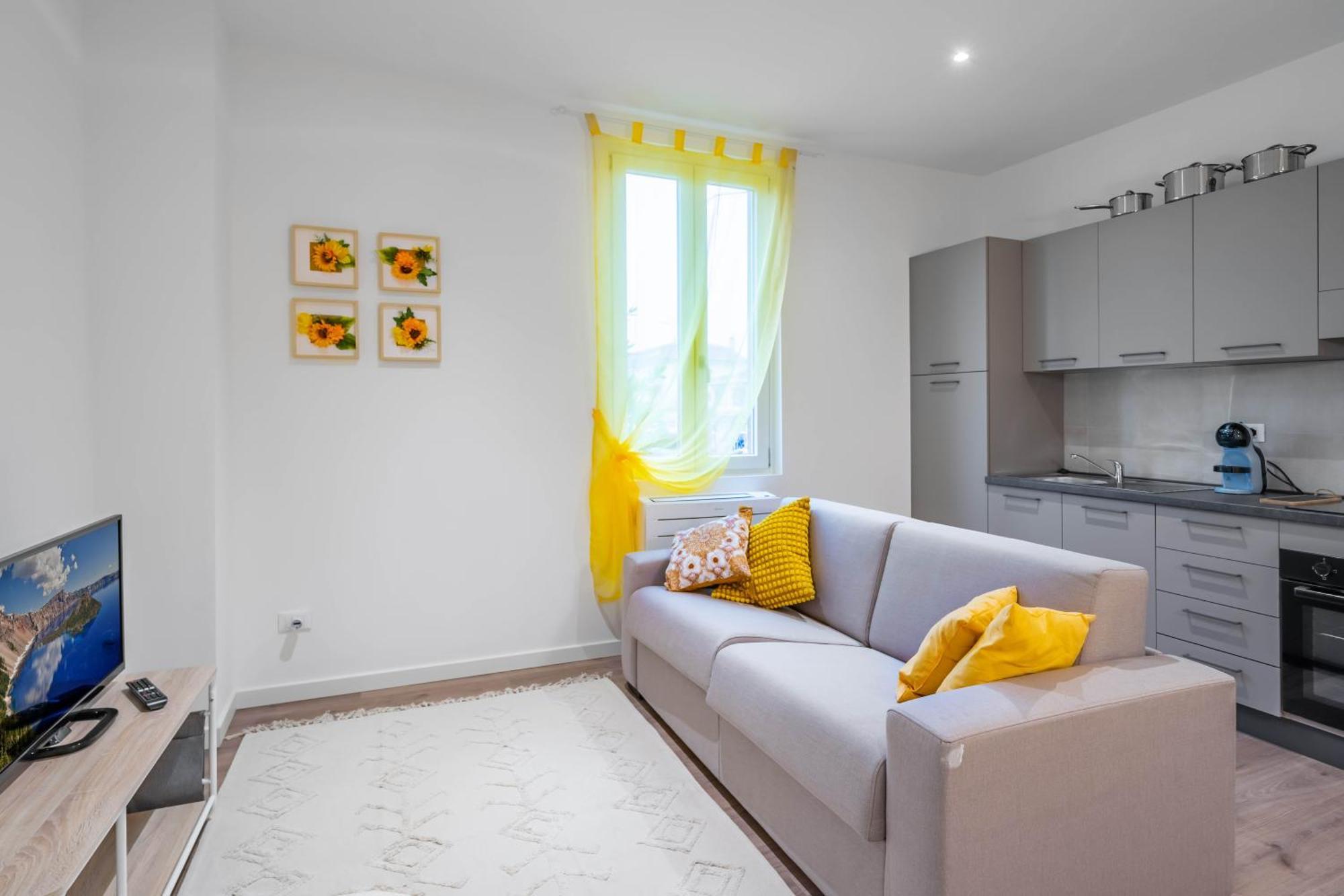 Апартаменты Cascina Conicchio - Metro Station - By Host4U Брешия Экстерьер фото