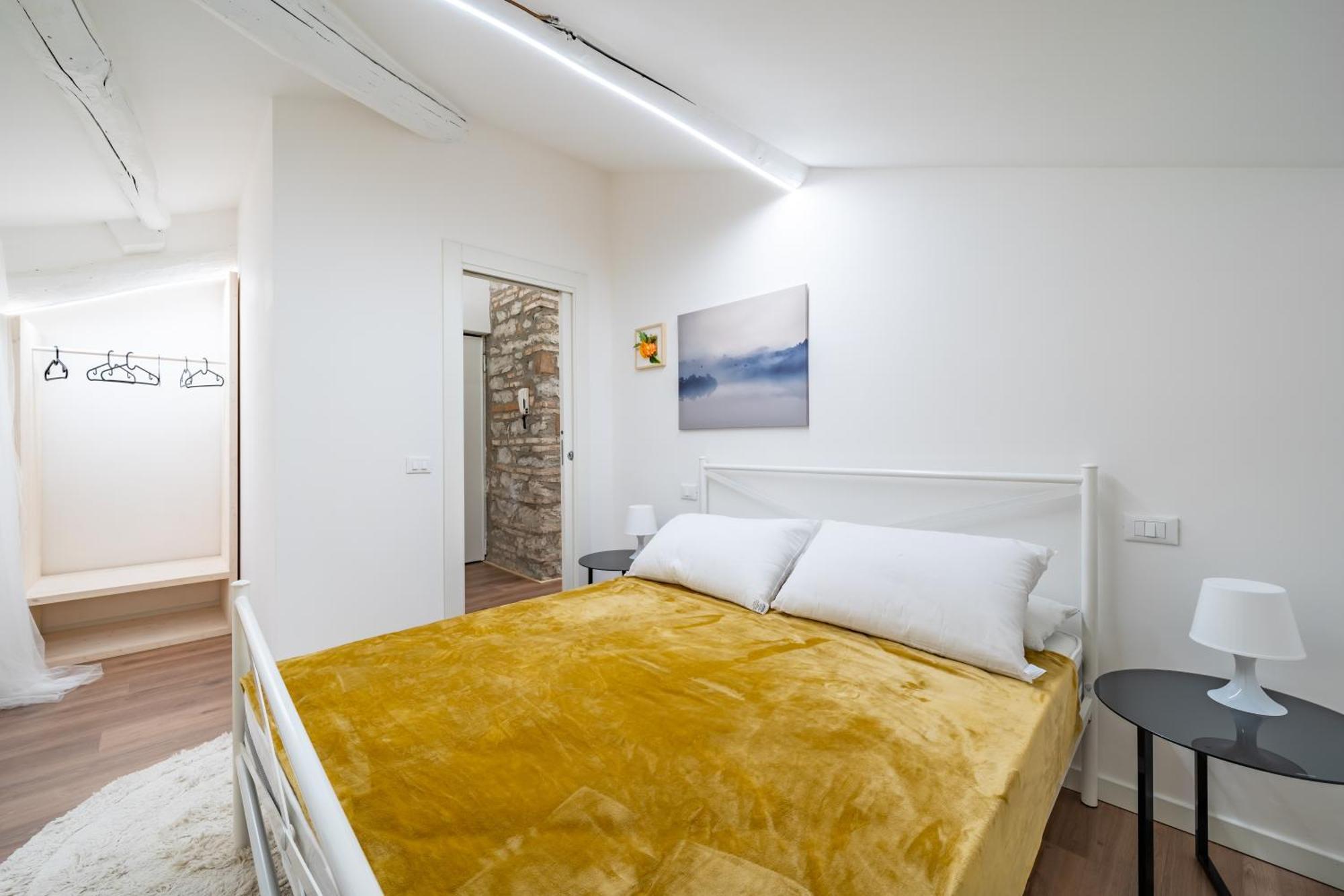 Апартаменты Cascina Conicchio - Metro Station - By Host4U Брешия Экстерьер фото