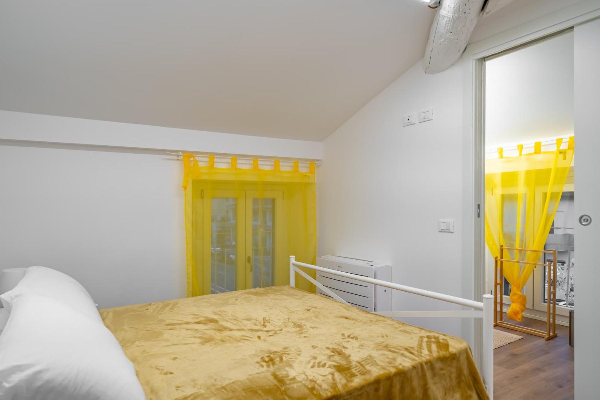 Апартаменты Cascina Conicchio - Metro Station - By Host4U Брешия Экстерьер фото